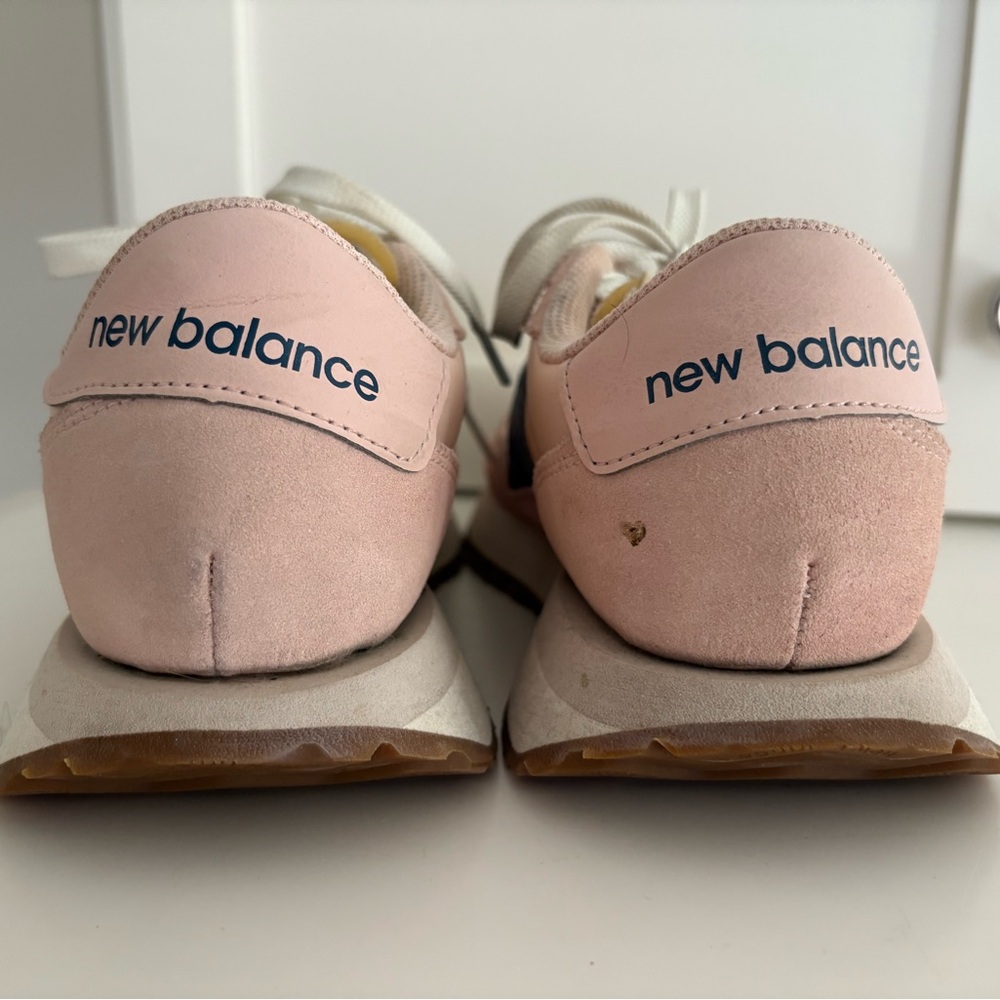 New Balance 237 Tennis Shoes, size 6 - Picture 3 of 5